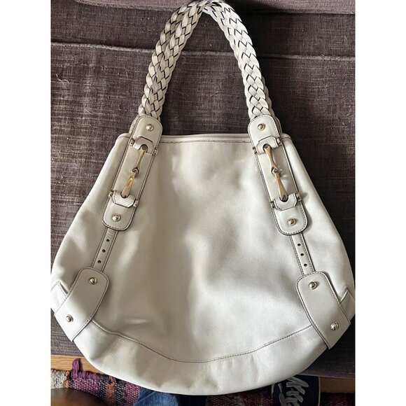 GUCCI Pelham Leather Handbag in Bone - Picture 2 of 9